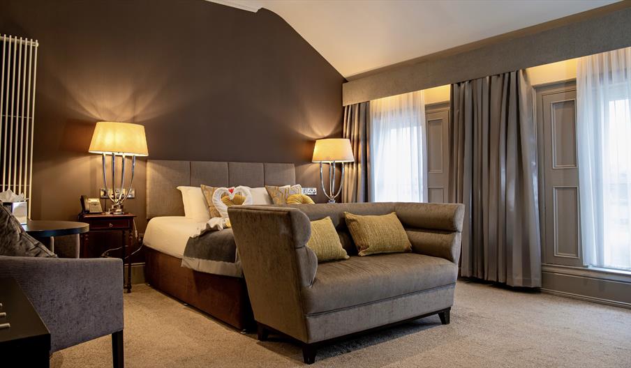 The Enniskillen Hotel & Motel