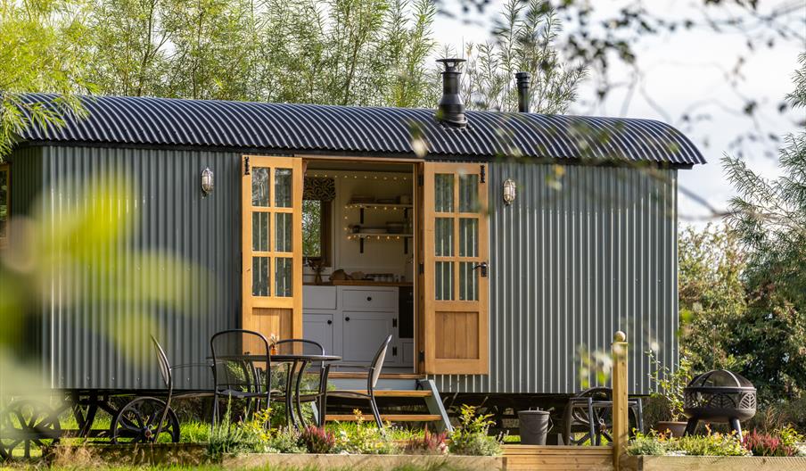 Sundew Hut with french doors open