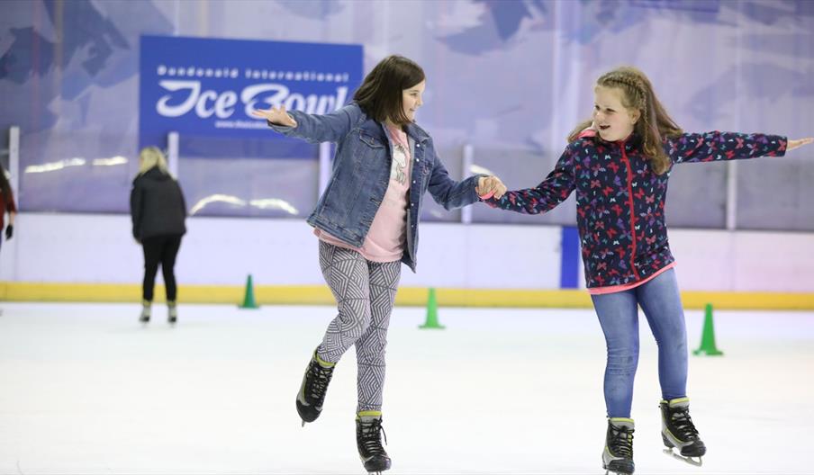 dundonalde ice skating