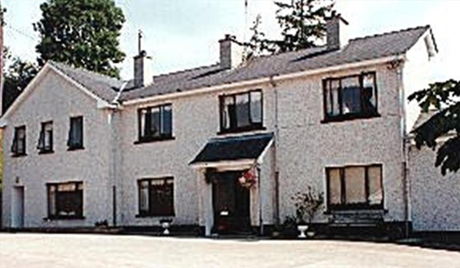 Riverside Farm Guest Accommodation & Marina