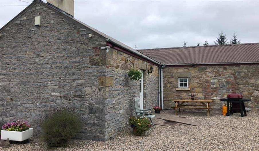 Outdoor area with barbecue facilities