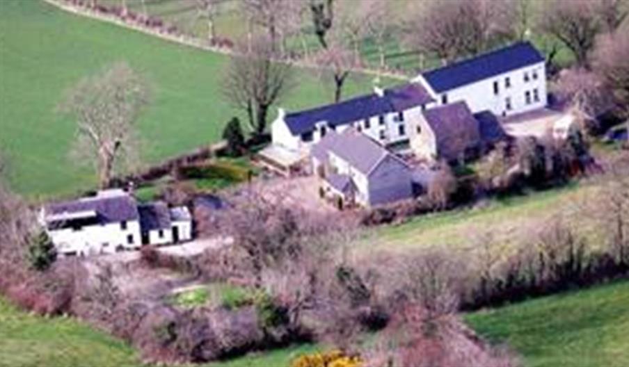 The Hayloft Apartments - 2 Bedroom Sleeps 4