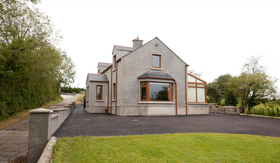 side view of Tafelta Cottage