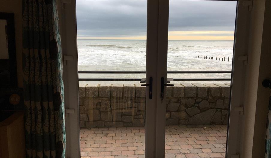 B2 waterfoot apartment view out the back of the sea