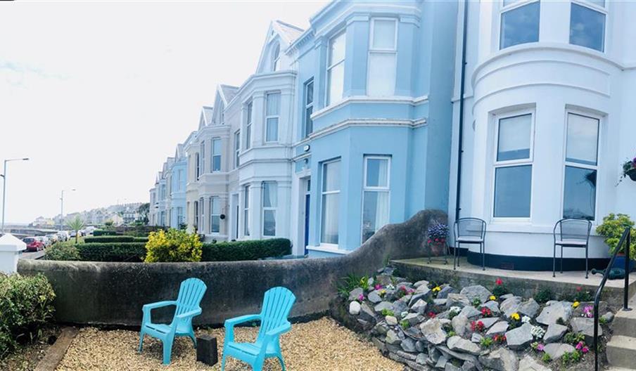 Front exterior with seating area