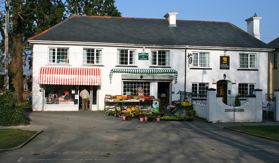 Post House Apartment D