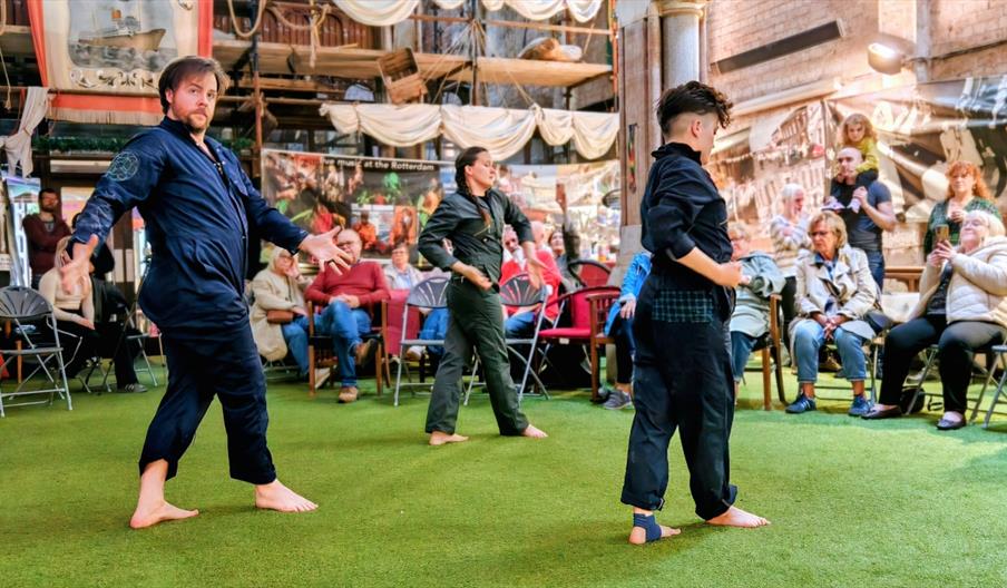 Currach circus