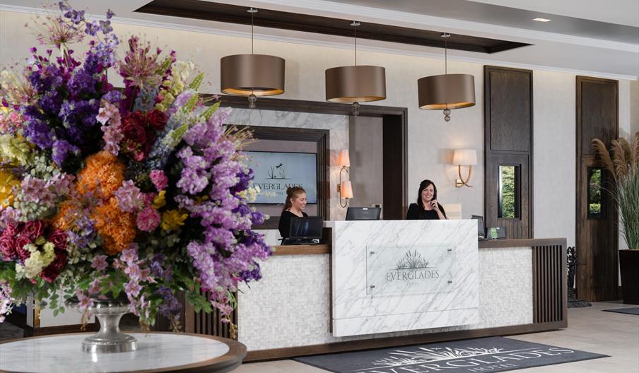 Everglades Hotel reception
