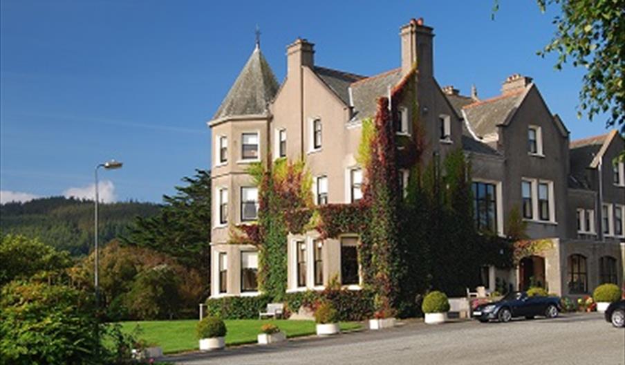 Exterior view of Enniskeen Hotel