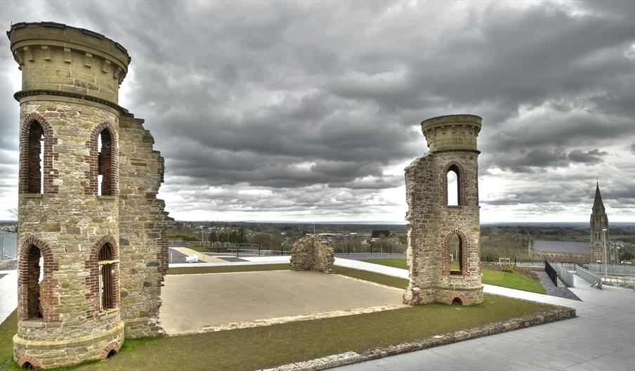 Hill of The O'Neill and Ranfurly House