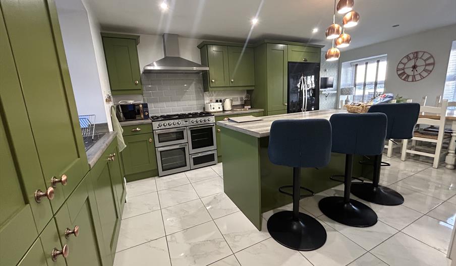 Fully equipped kitchen