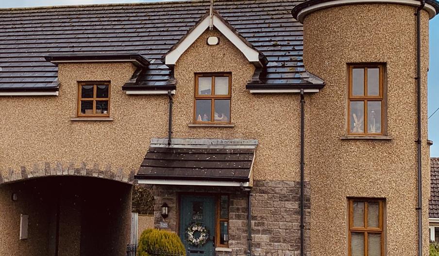 Exterior of The Tangled Mermaid