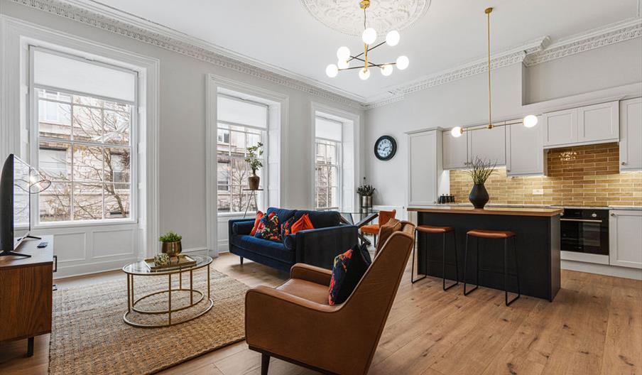 Wilton House sitting and kitchen area