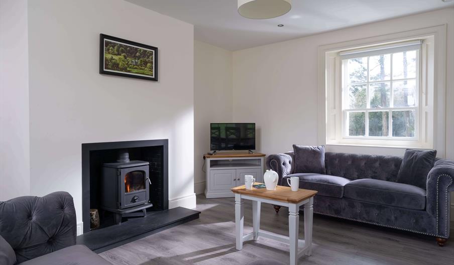 Luxury self catering Gatelodge, located only 10 minute outside Newry and one hour from Belfast and Dublin.