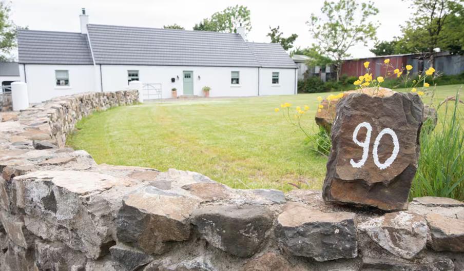 Tillie's Cottage Ballycastle - Exterior