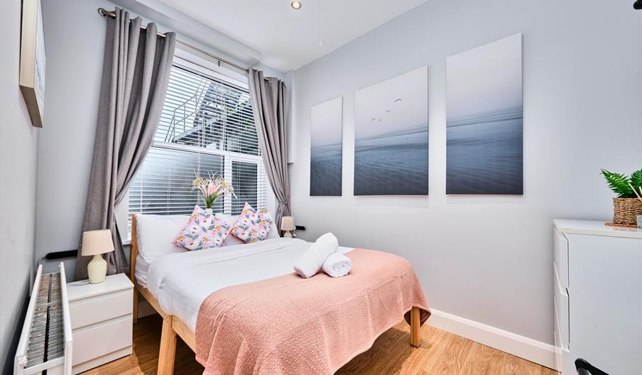 double bed room with side tables