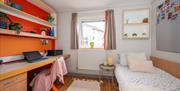 Elms BT9 bedroom